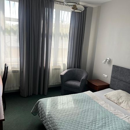 Tomaszów Mazowiecki Alabastro Bed & Breakfast エクステリア 写真