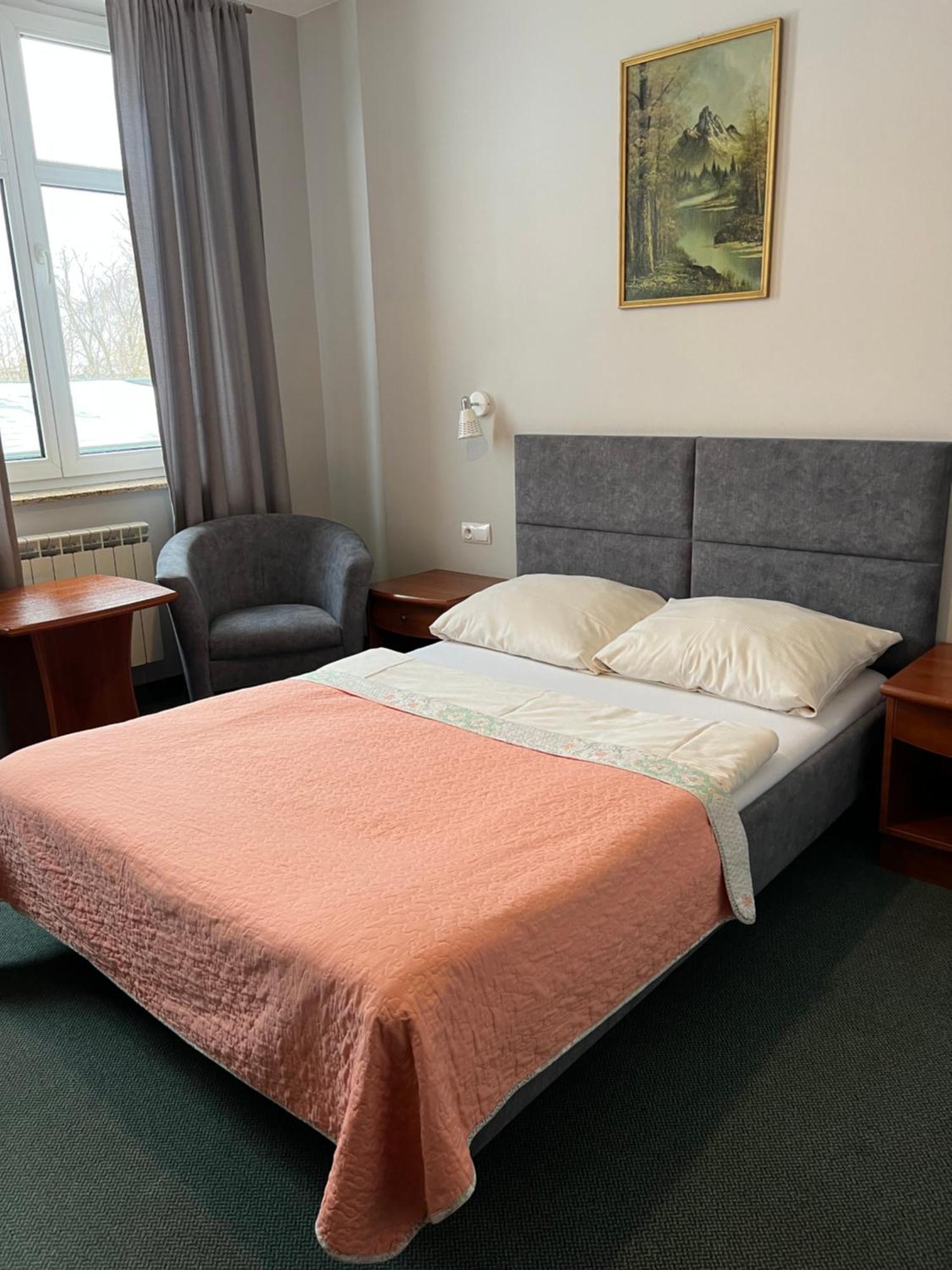 Tomaszów Mazowiecki Alabastro Bed & Breakfast エクステリア 写真