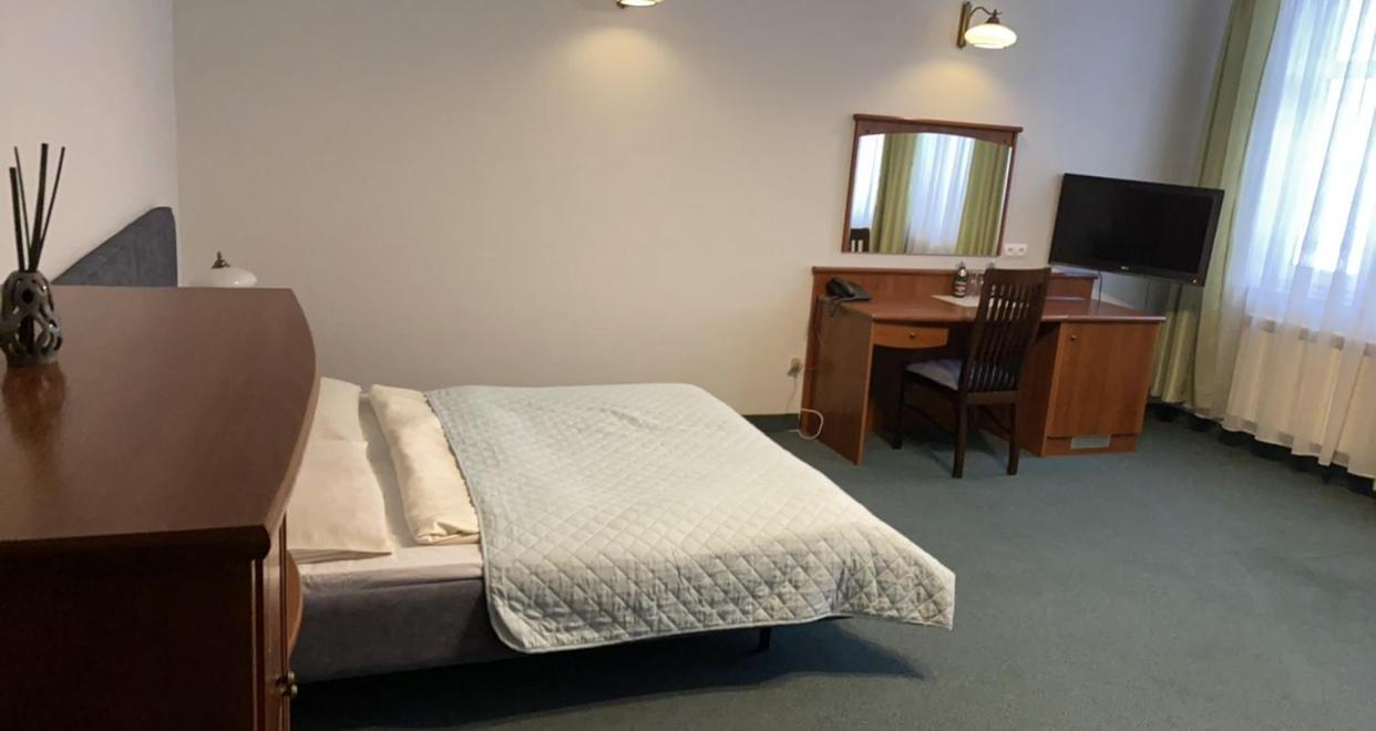 Tomaszów Mazowiecki Alabastro Bed & Breakfast エクステリア 写真