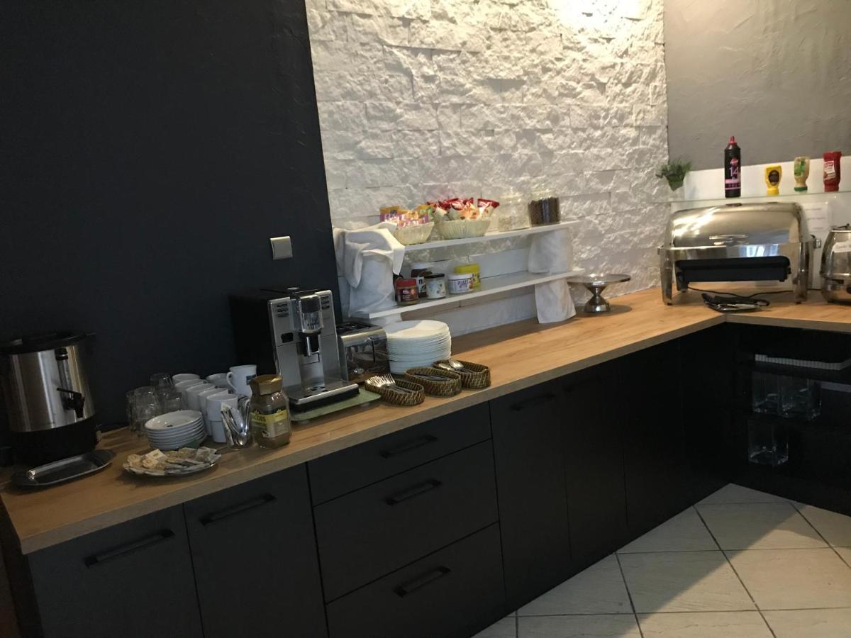 Tomaszów Mazowiecki Alabastro Bed & Breakfast エクステリア 写真